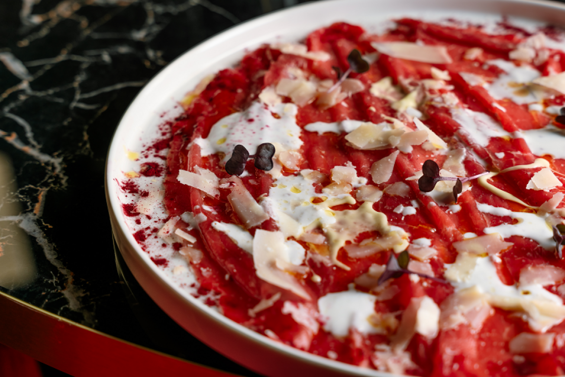 Arriva a via Veneto Carpaccio Beef Restaurant – il ristorante che racconta la storia del carpaccio