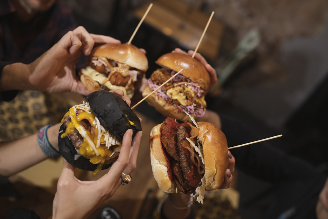 CARGO BURGER LAB - La vera burger experience si vive e si gusta a pochi chilometri da Roma