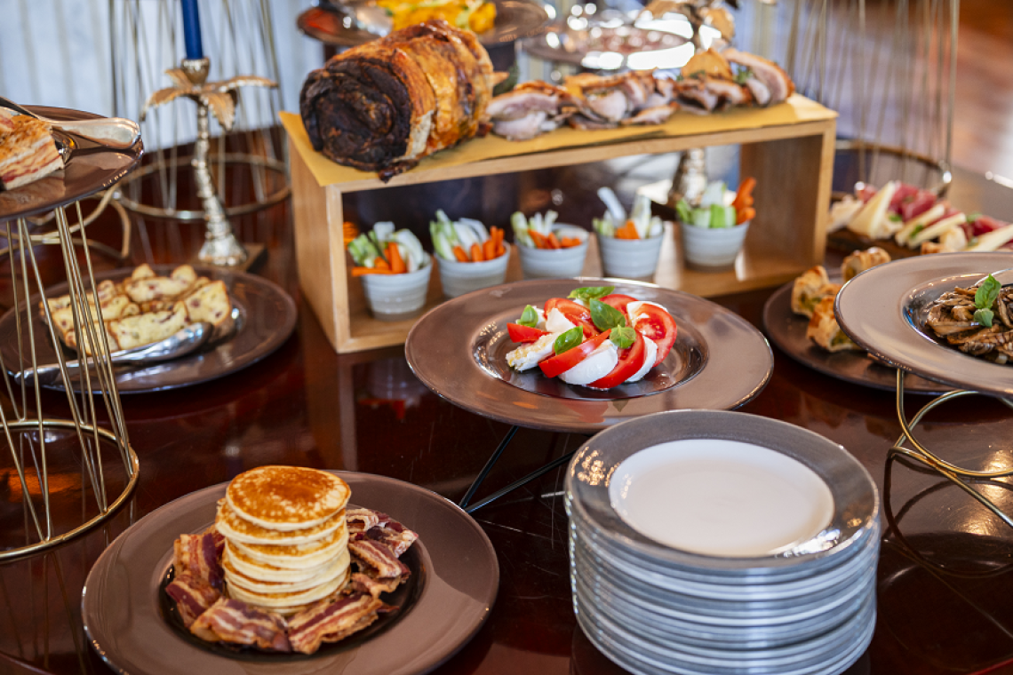 L’Happy Family Brunch di Amaro lobby bar