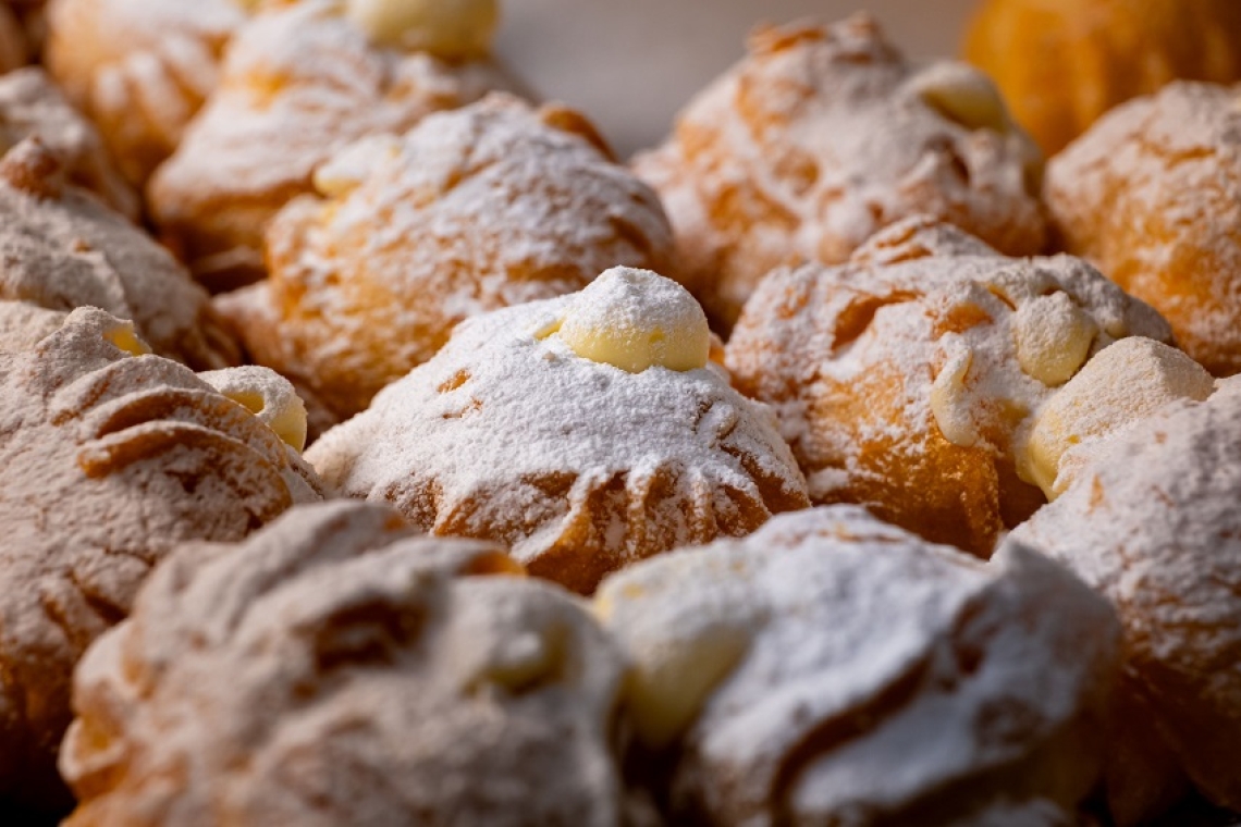 Il Carnevale goloso della Pasticceria Max: tradizione e creatività in vetrina