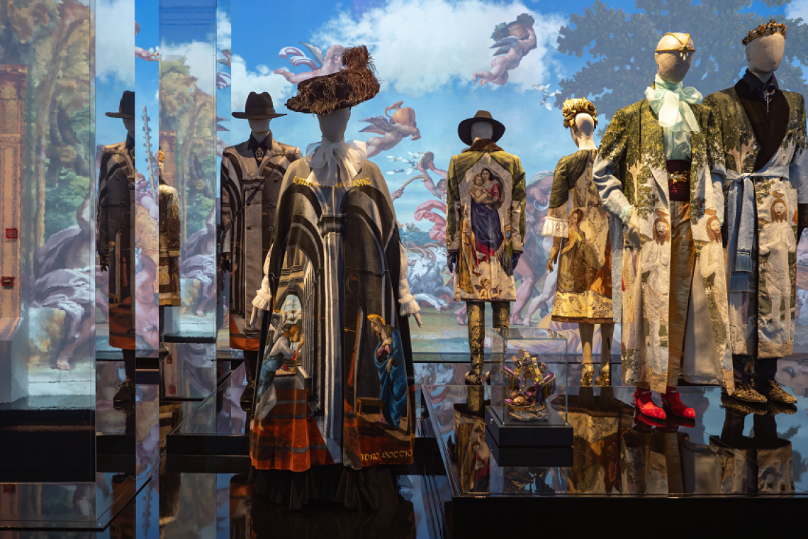 Palazzo Esposizioni Roma - Dal Cuore Alle Mani: Dolce&amp;Gabbana - Dal 14 maggio al 13 agosto 2025