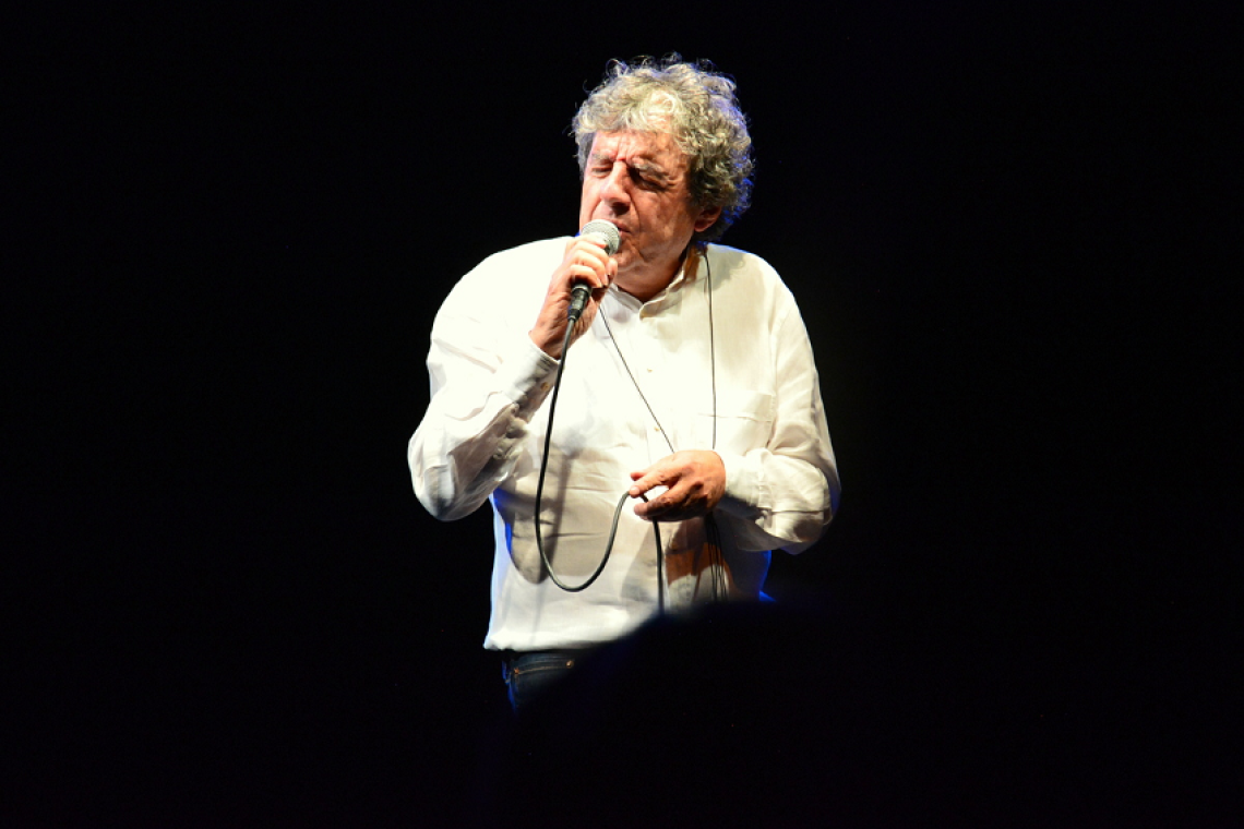 OFFOFF Theatre - “Non sopporto più le canzoni in inglese” – dal 13 al 15 Maggio 2025