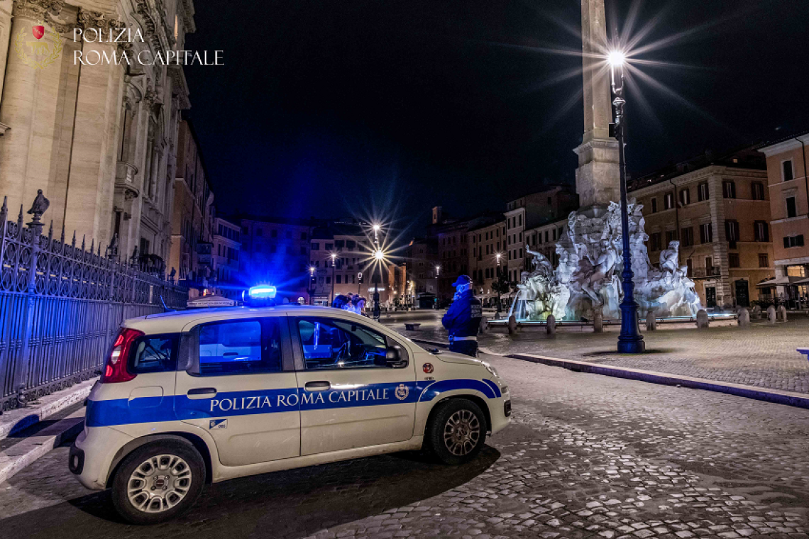 Piazza Navona, controlli a tappeto della Polizia Locale: rilevate irregolarità per oltre 64mila euro di sanzioni. 