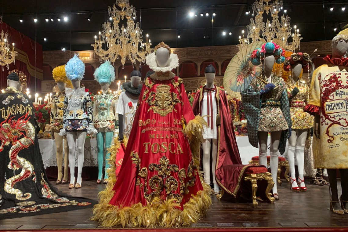 Palazzo delle Esposizioni di Roma  - "Dal Cuore alle Mani: Dolce&amp;Gabbana"