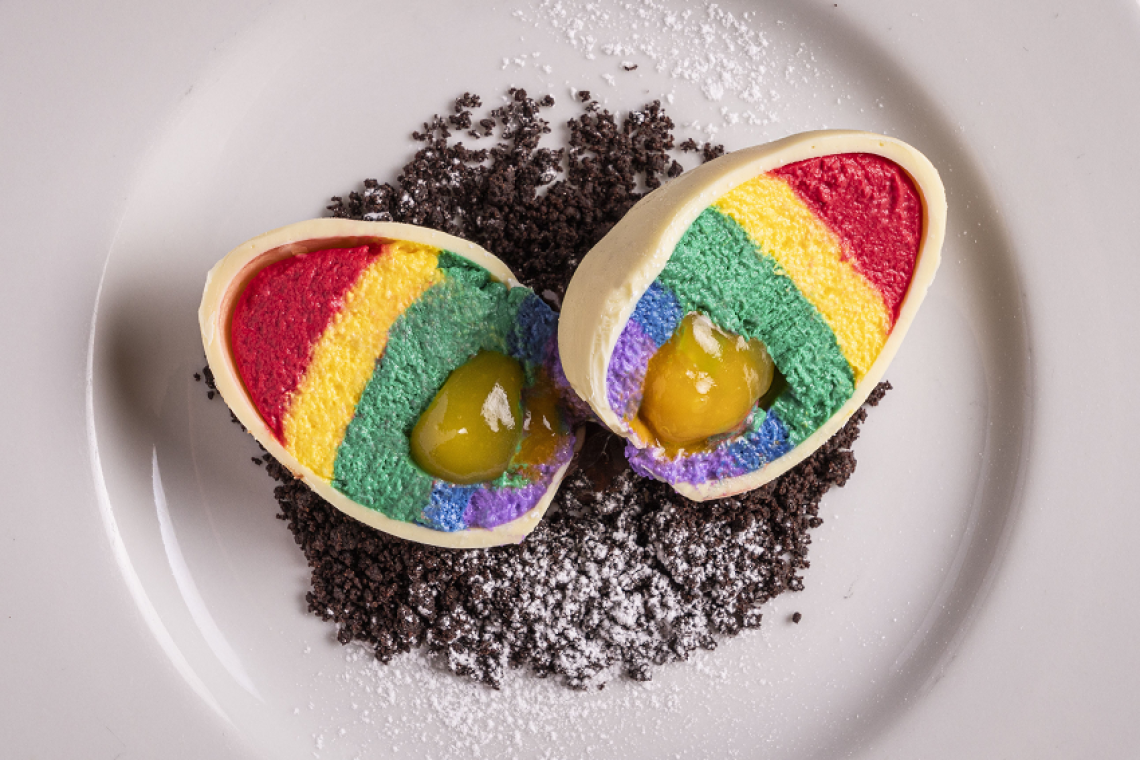 Eggs celebra il pride con il dolce rainbow Eggs