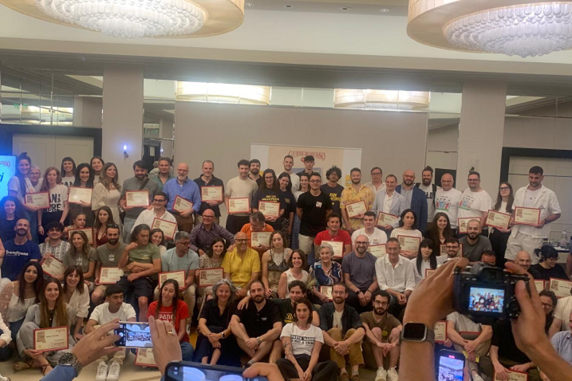 Presentata a Roma la settima edizione della Guida del Gambero Rosso: premiati 65 panifici con i Tre Pani, 95 le new entry e cinque i Premi Speciali