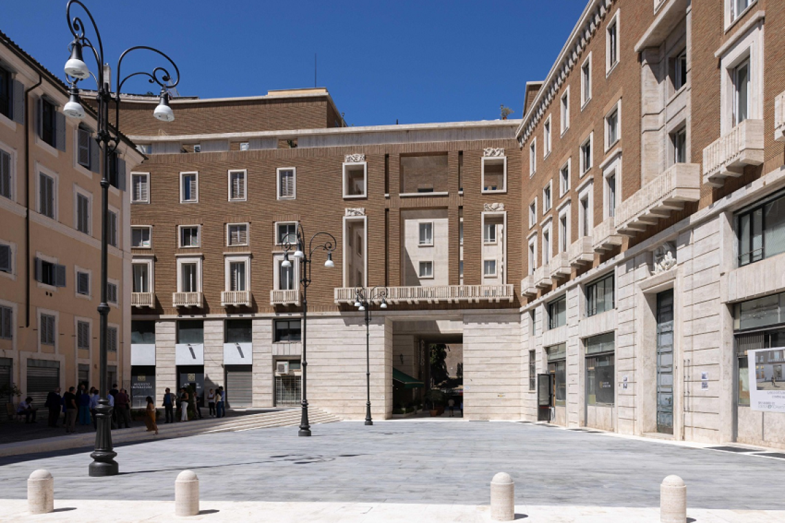 Roma, Largo dei Lombardi rinasce: restyling e pedonalizzazione per uno spazio storico ritrovato 
