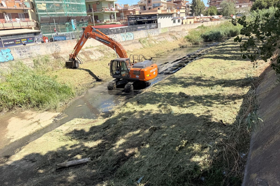Ladispoli - Al via la bonifica degli argini del fosso Sanguinara   