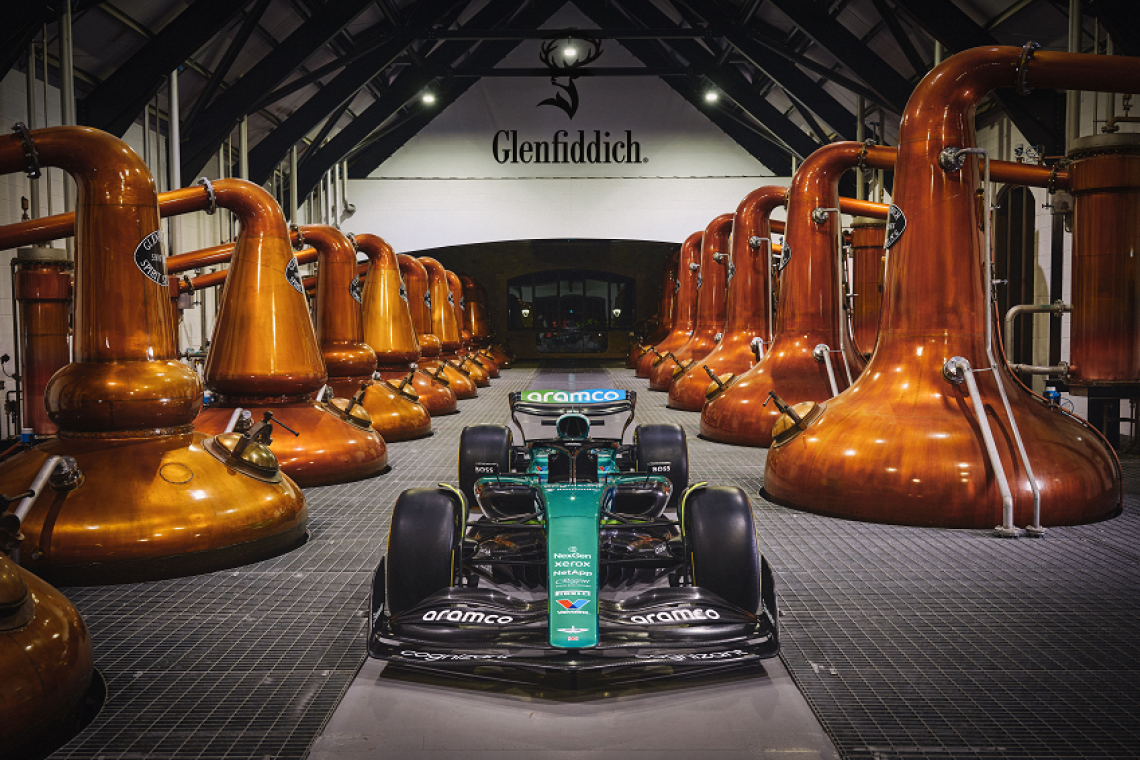 Al gran premio di Monza Glenfiddich e Aston Martin Formula One™ brindano con un whisky speciale
