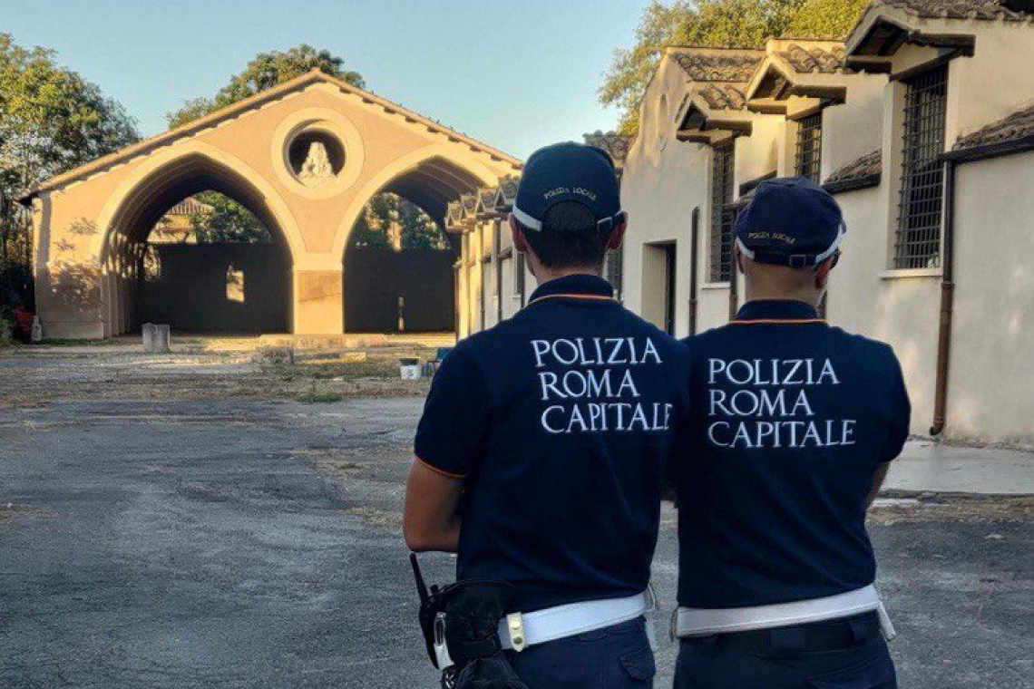 Decoro urbano: due vaste operazioni eseguite da Polizia Locale e Polizia di Stato.