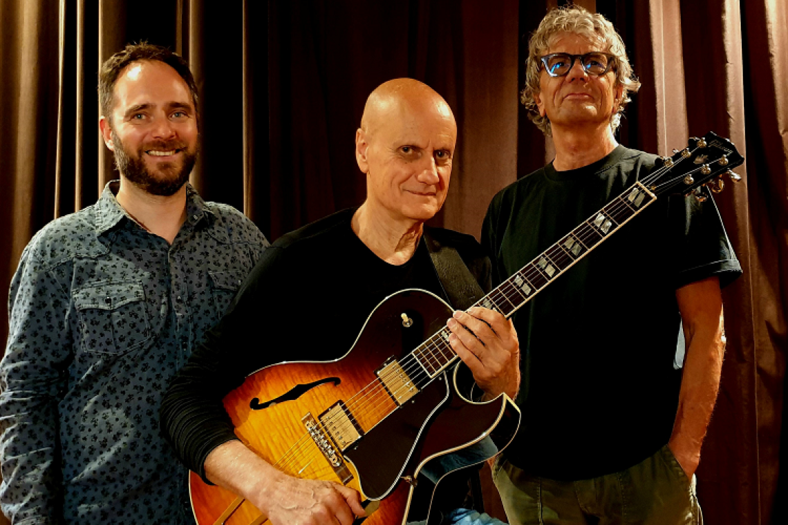 Francesco Bruno Trio "Nuestra Senora Tierra" sabato 6 settembre Jazz&amp; Image Parco del Celio (Colosseo)