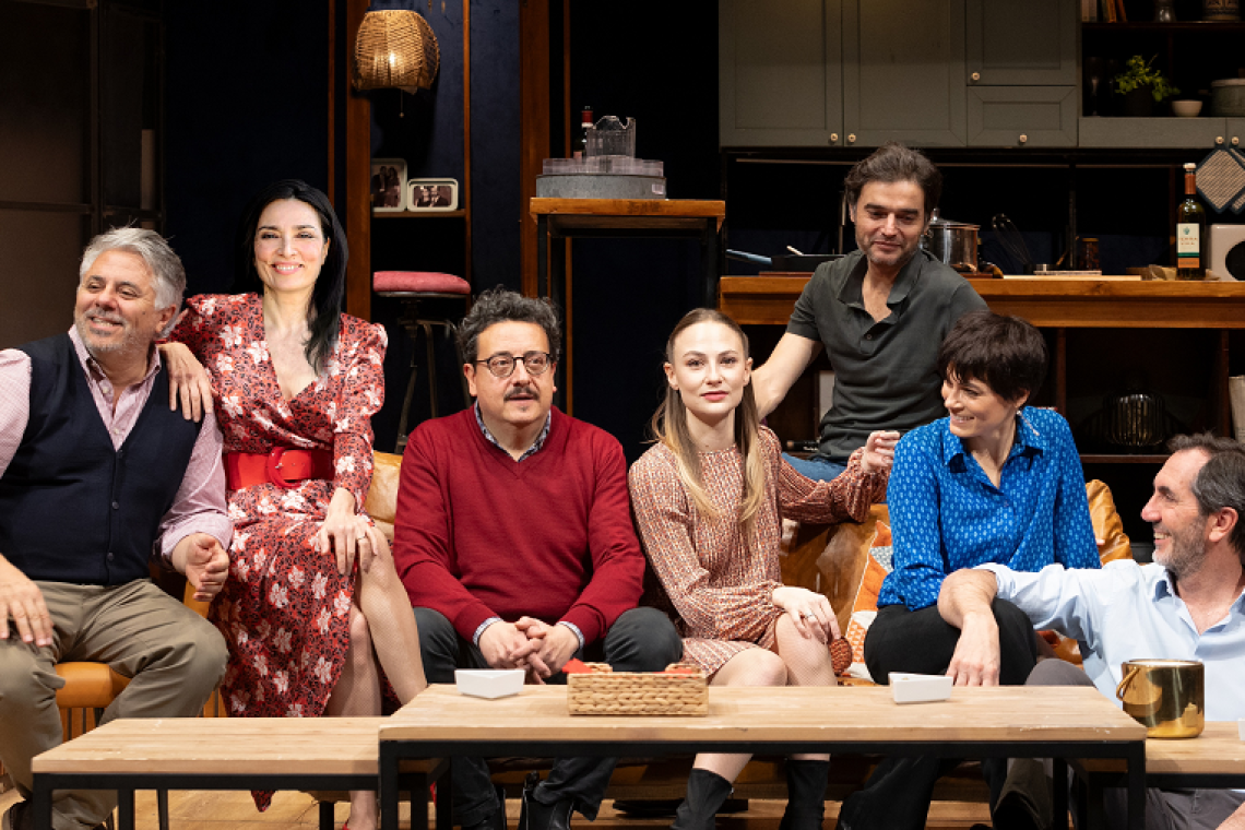 Teatro Ambra Jovinelli  - Perfetti sconosciuti - Dal 10 al 19 ottobre