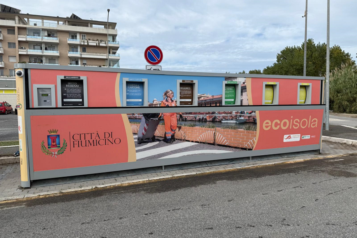 Fiumicino - Nuove ecoisole sul territorio comunale: sopralluogo del Presidente del Consiglio e dell’Assessore all’Ambiente 