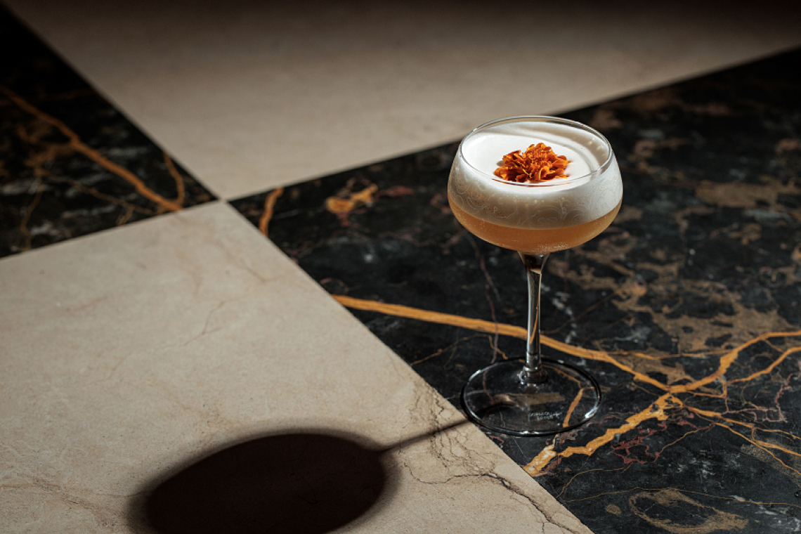 Halloween d’autore al Café Romano Lounge Bar: la mixology incontra l’eleganza british nel cuore di Roma