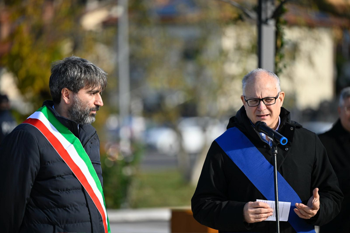 Rinasce Piazza Alcide De Gasperi con un infopoint turistico e un nuovo spazio pubblico all’ingresso di Grottaferrata 