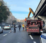 Polizia Locale, vasta operazione decoro a ridosso della Tangenziale: rimossi oltre 15 metri cubi di rifiuti, materiali metallici, tende e bombole del gas.