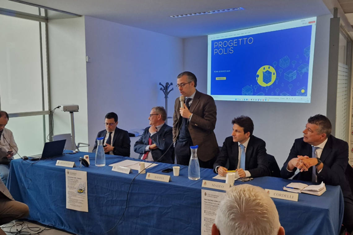 Poste Italiane presenta ai Sindaci di città metropolitana il progetto POLIS