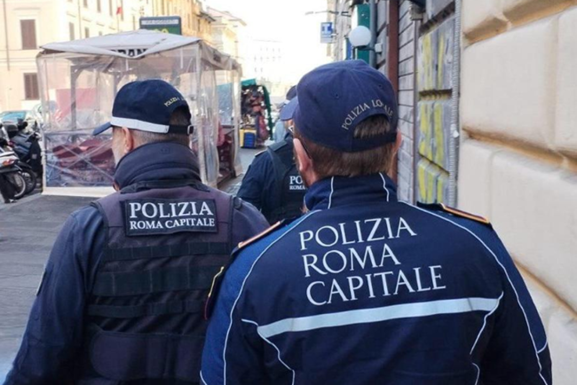 Operazione anti-abusivismo a Termini: maxi sequestro di oltre 7000 articoli e sanzioni per migliaia di euro